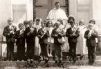 1. sv. prijímanie detí s kňazom Antonom Kožákom