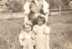Františka Cingelová s dcérami